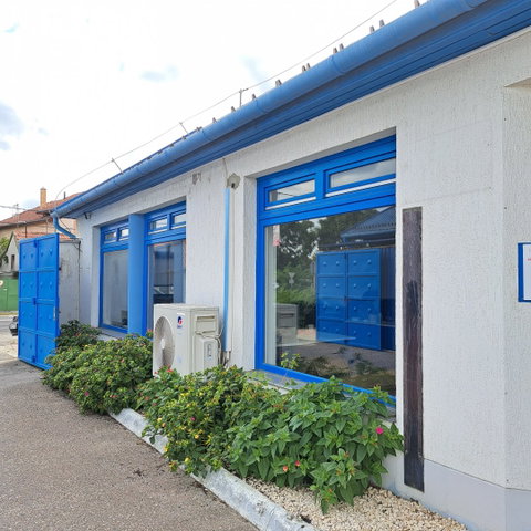 Kiadó üzlethelyiség, Kecskeméten, Ceglédi úton 490 E Ft / hó