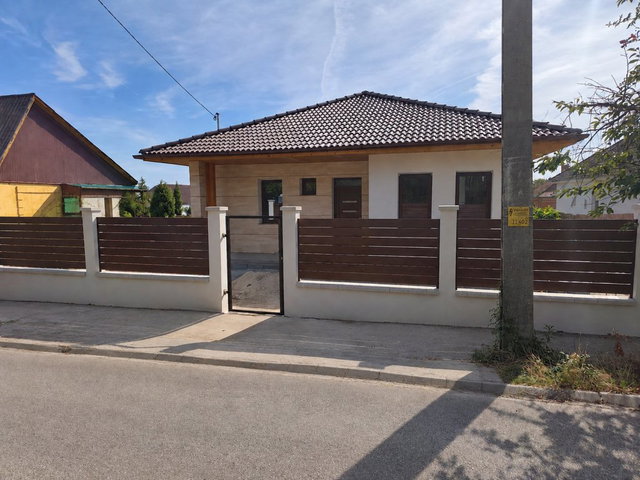 Eladó családi ház, Budapesten, XVII. kerületben 165 M Ft
