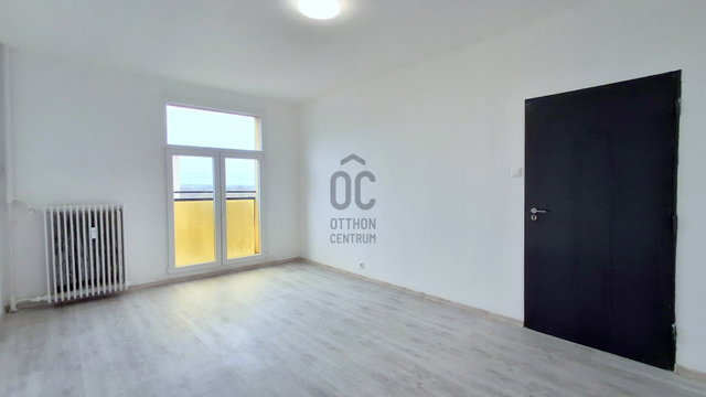 Eladó panellakás, Pécsett 45.5 M Ft, 2 szobás