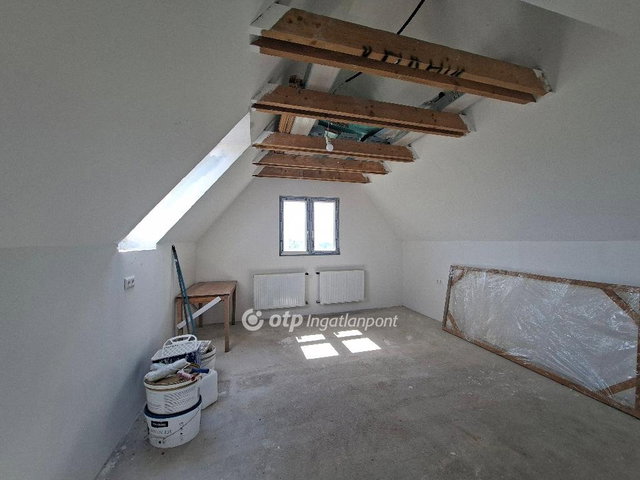 Eladó családi ház, Biatorbágyon 36.99 M Ft, 2+1 szobás
