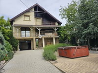 Eladó családi ház, Pócsmegyeren 259 M Ft, 6 szobás