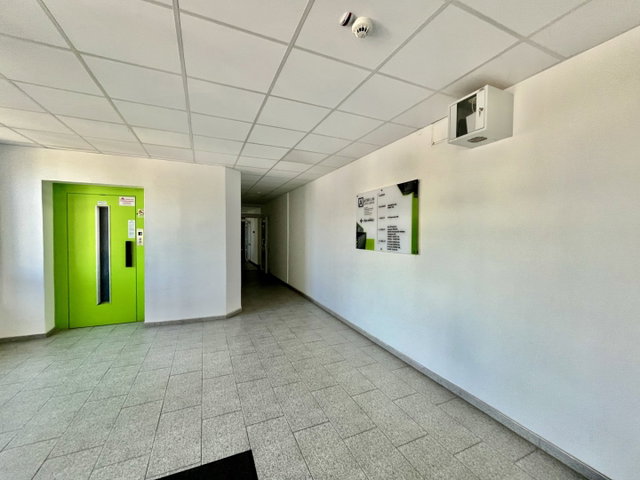 Kiadó iroda, Miskolcon 420 E Ft / hó, 4 szobás