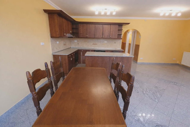 Eladó családi ház, Alsónémediben 139.9 M Ft, 5 szobás