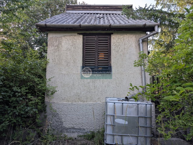 Eladó nyaraló, Kazincbarcikán, Tardonai úton 4.2 M Ft, 2 szobás