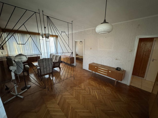 Eladó téglalakás, Kaposváron 49.6 M Ft, 3 szobás