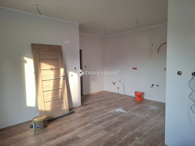 Eladó téglalakás, Hódmezővásárhelyen 44 M Ft, 2 szobás