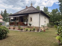 Eladó családi ház, Pécsett 87.9 M Ft, 4 szobás