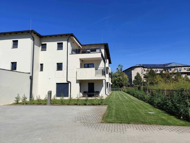 Eladó téglalakás, Zamárdiban 80 M Ft, 2 szobás