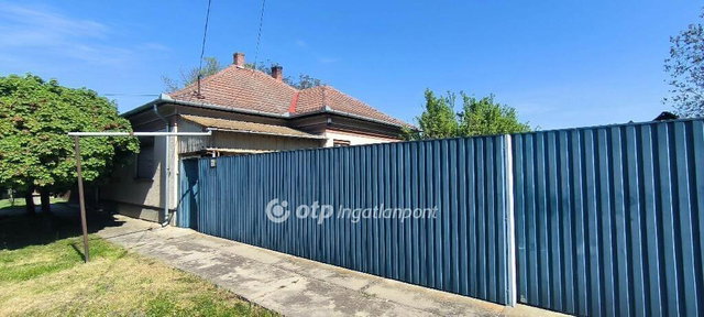 Eladó családi ház, Szarvason 58 M Ft, 3 szobás