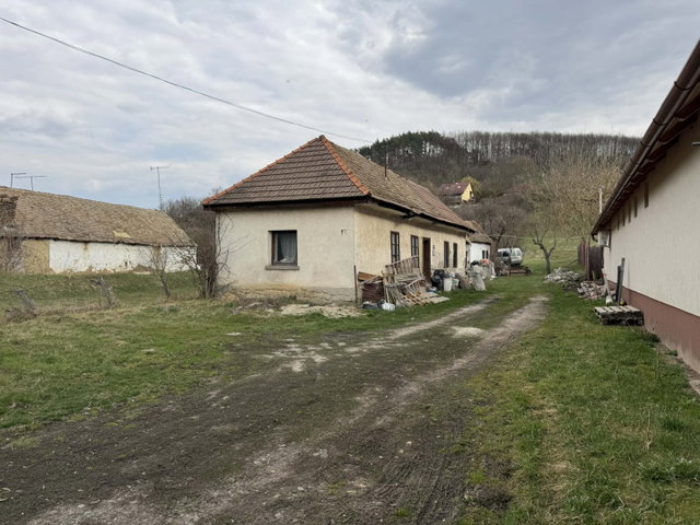 Eladó családi ház, Karancsalján 10 M Ft, 2 szobás