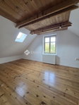 Eladó családi ház, Pécsett 79.9 M Ft, 7 szobás