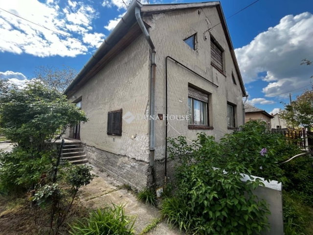 Eladó családi ház, Izsákon 27.9 M Ft, 5 szobás