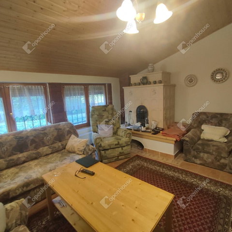 Eladó családi ház, Nyárádon 60 M Ft, 5 szobás