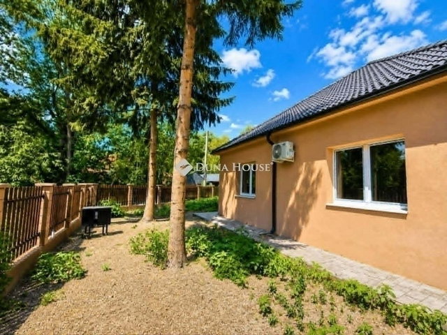 Eladó családi ház, Gödön 99.9 M Ft, 3 szobás