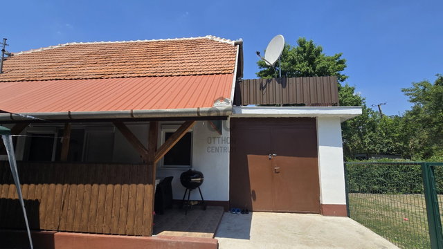 Eladó családi ház, Sarudon 58 M Ft, 4 szobás