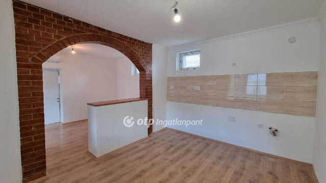 Eladó családi ház, Hajdúböszörményen 36.9 M Ft, 2 szobás
