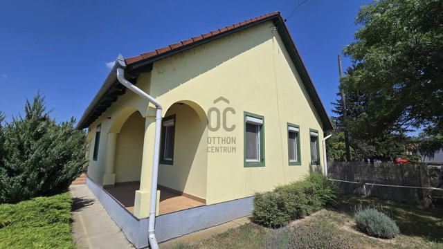 Eladó családi ház, Tiszaderzsen 57 M Ft, 3 szobás
