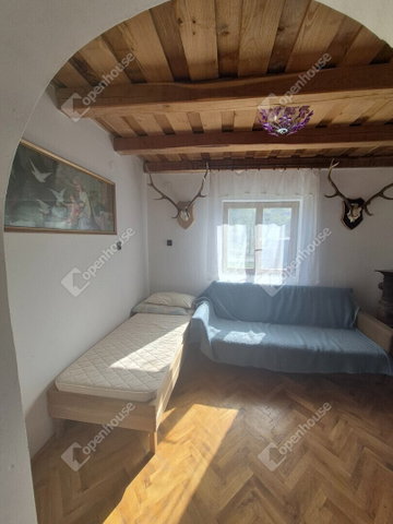 Eladó nyaraló, Dobán 26.5 M Ft, 3 szobás / költözzbe.hu