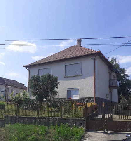 Eladó családi ház, Cereden 19.9 M Ft, 4 szobás