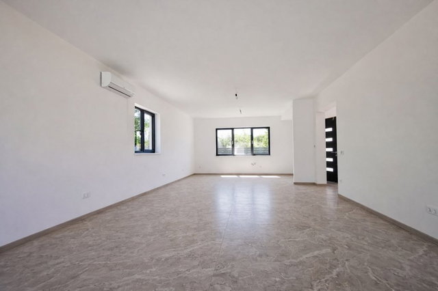 Eladó családi ház, Székesfehérvárott 199 M Ft, 5 szobás