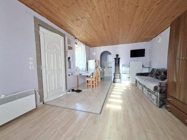 Eladó családi ház, Tápióságon 32.5 M Ft, 2 szobás