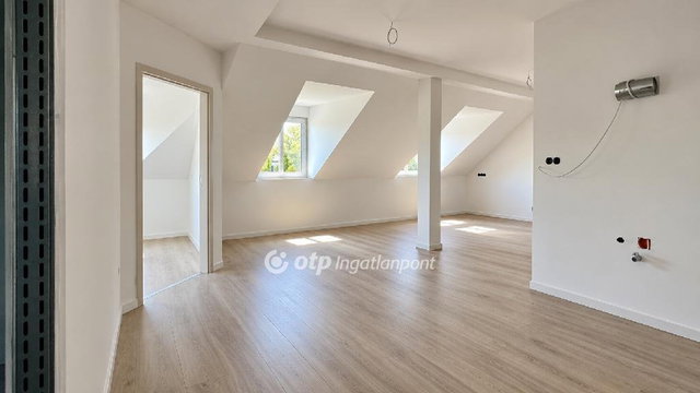Eladó téglalakás, Győrött 69.9 M Ft, 3 szobás