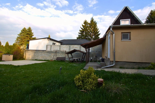Eladó családi ház, Tatabányán 20.999 M Ft, 1 szobás