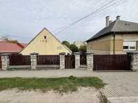 Eladó családi ház, Móron 29.9 M Ft, 2 szobás