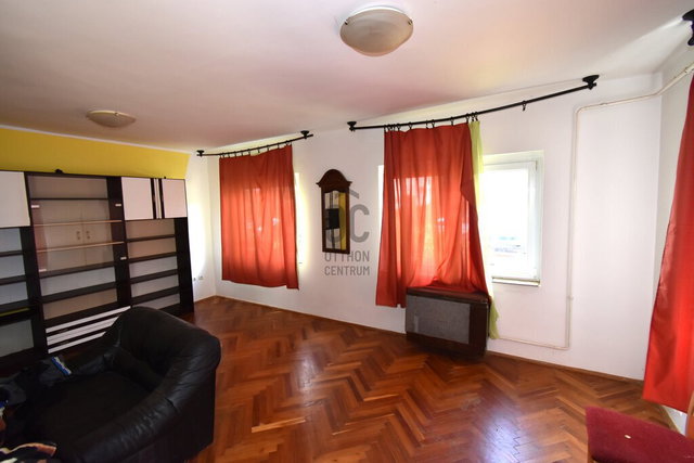 Eladó ikerház, Zalaegerszegen 39 M Ft, 3 szobás