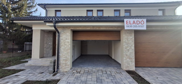 Eladó ikerház, Debrecenben, Óvoda utcában 150 M Ft, 5 szobás