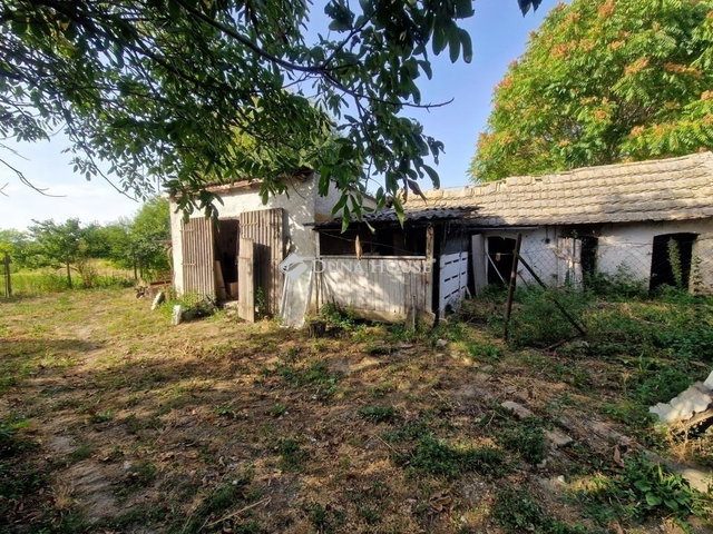 Eladó családi ház, Sükösdön 28.5 M Ft, 4 szobás