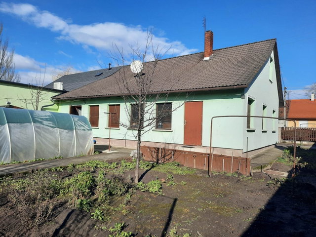 Eladó ikerház, Táton 56 M Ft, 3+1 szobás / költözzbe.hu