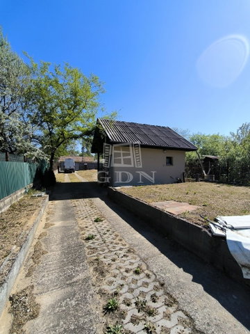 Eladó családi ház, Fóton 49.9 M Ft, 1 szobás