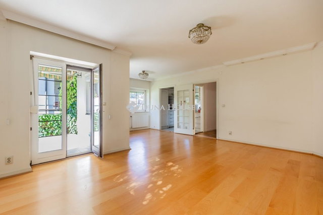 Eladó téglalakás, Budapesten, II. kerületben, Cseppkő utcában