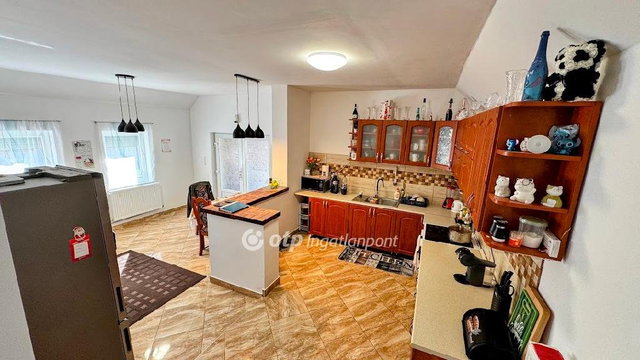 Eladó családi ház, Vaszaron 40.9 M Ft, 2 szobás