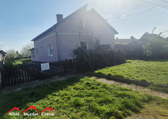 Eladó családi ház, Mezőberényben 29.9 M Ft, 4 szobás
