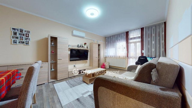 Eladó panellakás, Fehérgyarmaton 35.5 M Ft, 2 szobás