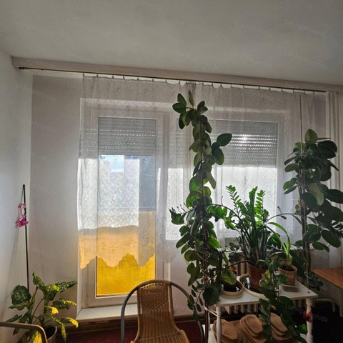 Eladó panellakás, Oroszlányban 36 M Ft, 2 szobás