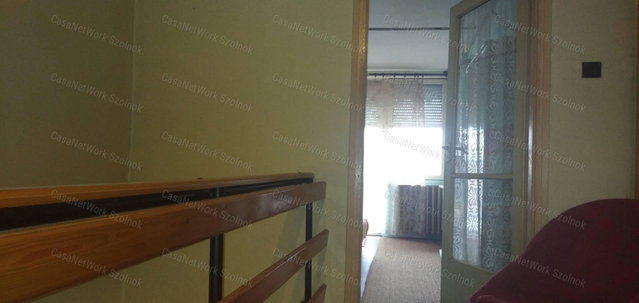 Eladó családi ház, Tiszaföldváron 18.99 M Ft, 4 szobás