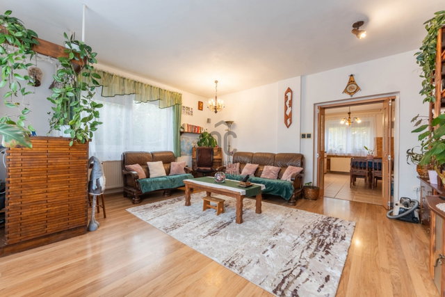 Eladó családi ház, Várpalotán 88 M Ft, 4 szobás