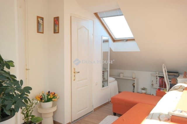 Eladó téglalakás, Budapesten, XX. kerületben 69.9 M Ft, 4 szobás