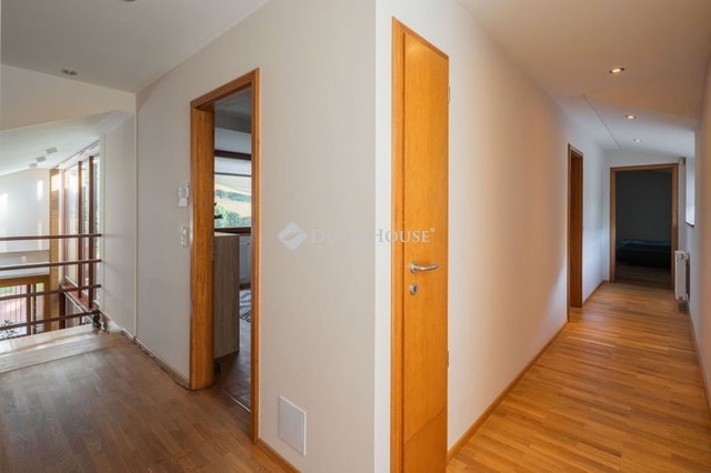 Eladó családi ház, Érden 480 M Ft, 7 szobás