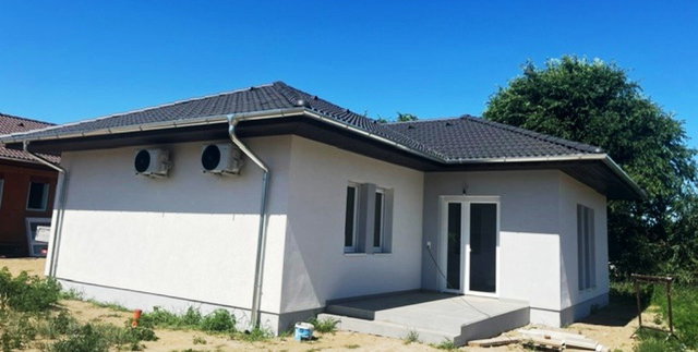 Eladó családi ház, Kecskeméten 80.6 M Ft, 3 szobás