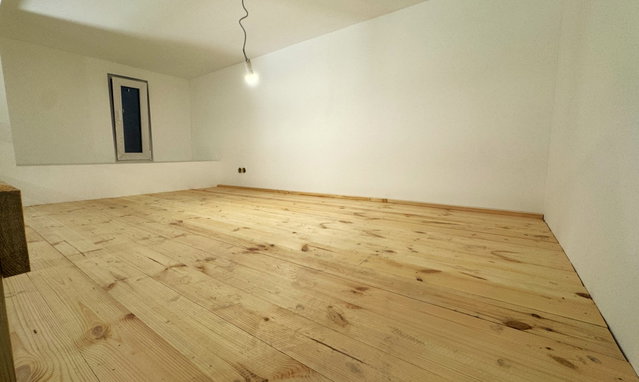 Eladó téglalakás, Budapesten, XIV. kerületben, Angol utcában