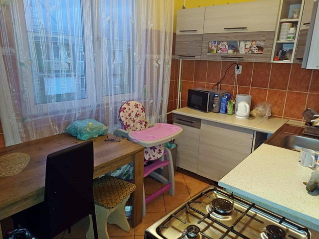 Eladó panellakás, Miskolcon, Szentpéteri kapun 36 M Ft, 3 szobás