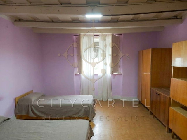 Eladó családi ház, Dunaföldváron 18.5 M Ft, 2 szobás