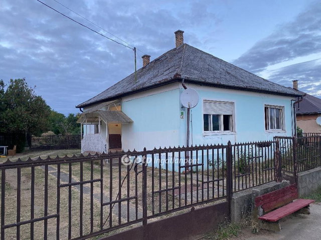 Eladó családi ház, Nyírtasson 14.9 M Ft, 3 szobás