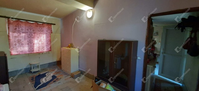 Eladó családi ház, Lovásziban 7.6 M Ft, 2 szobás