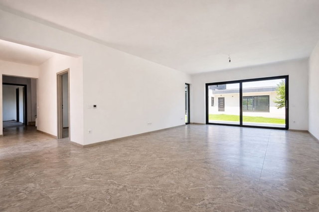 Eladó családi ház, Székesfehérvárott 199 M Ft, 5 szobás