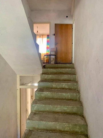 Eladó családi ház, Piliscsabán 124.9 M Ft, 5+3 szobás